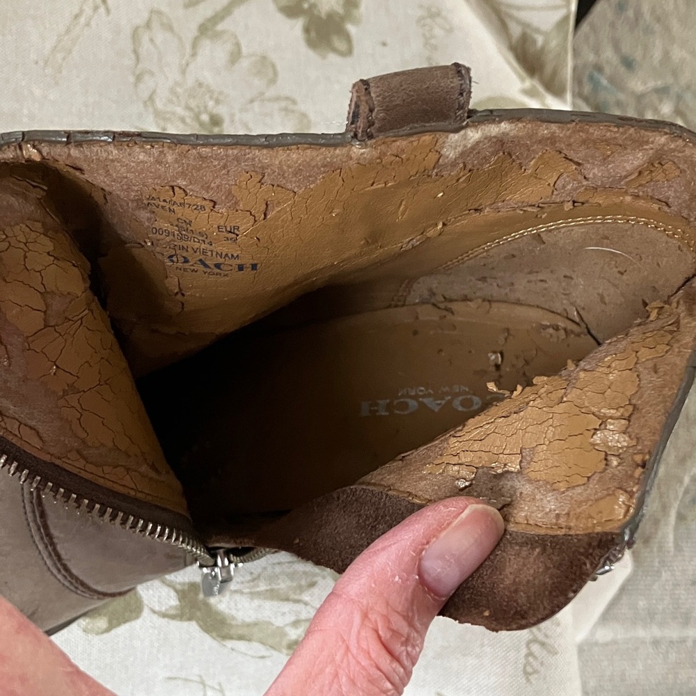 Coach nubuck booties - Picture 7 of 9